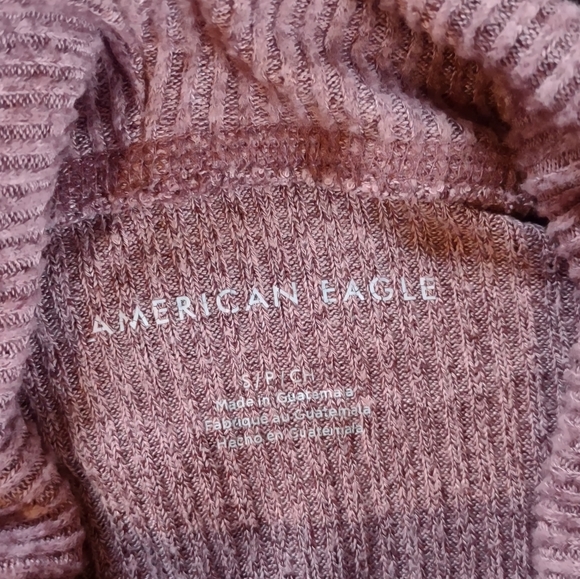 american eagle outfitters • rib knit oversized turtleneck - Picture 4 of 4